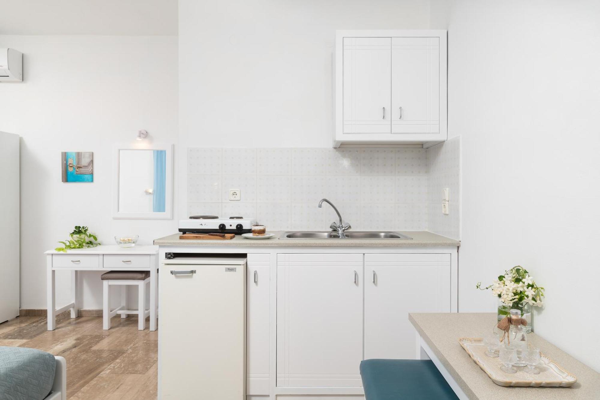 Evdokia Αpartments & Dimitra Village Agia Marina  Exterior photo