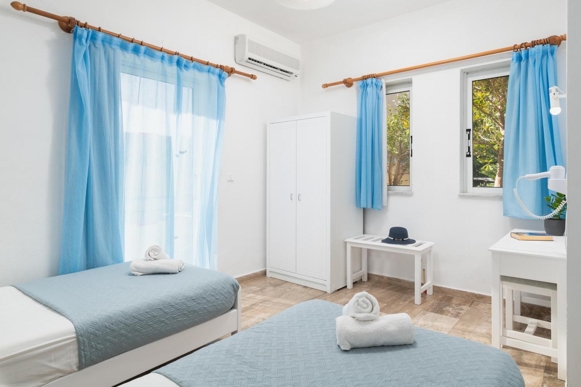 Evdokia Αpartments & Dimitra Village Agia Marina  Exterior photo